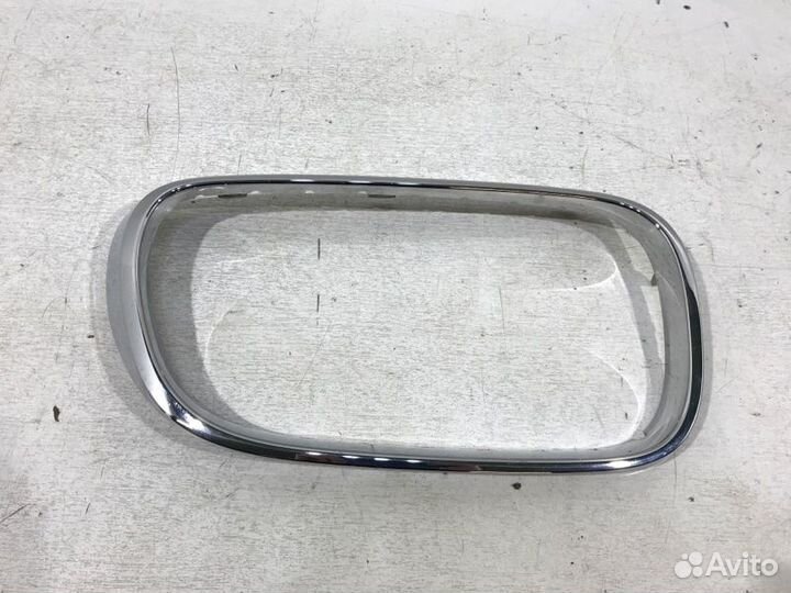 Хром решетки радиатора передний правый Bmw 7Er G11