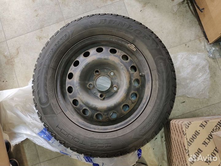 Dunlop Ice Touch 6.50/65 R15