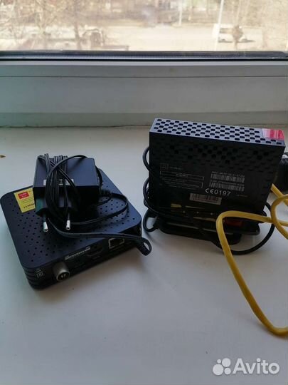 Тв приставка и роутер