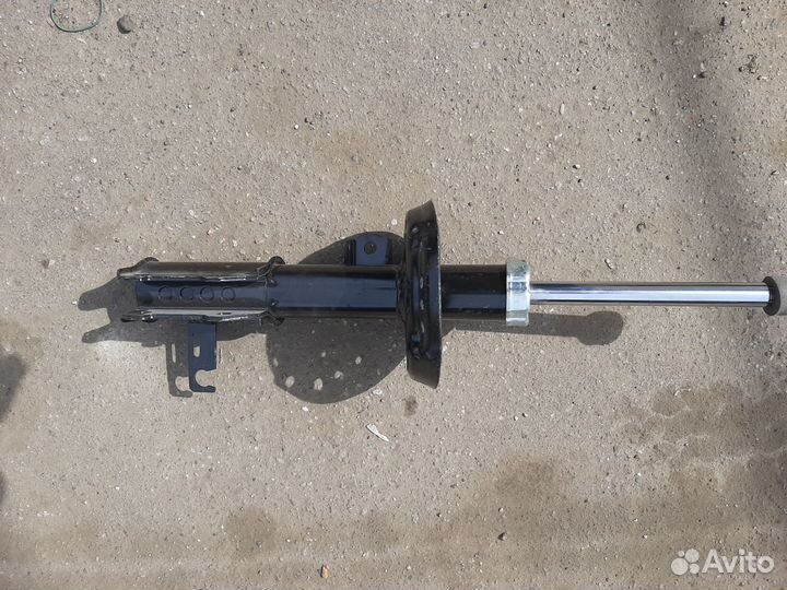 Chevrolet Cruze амортизатор передний правый GM