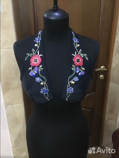 Новые Купальники и нижнее белье