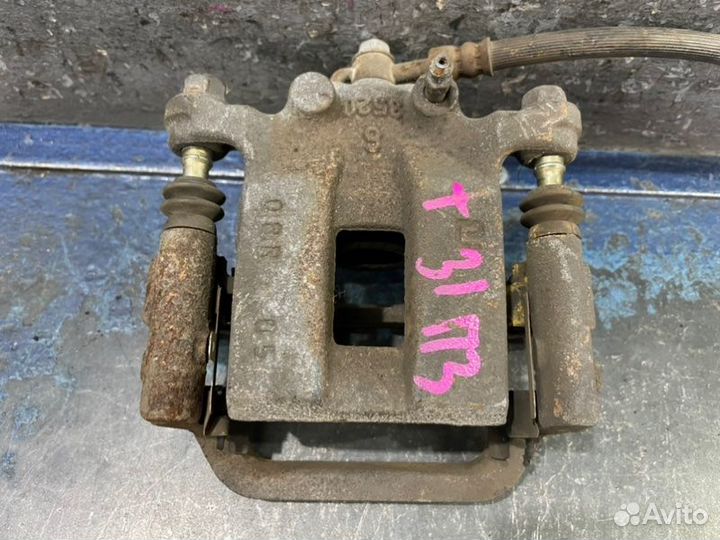 Суппорт задний правый Nissan X-Trail T31