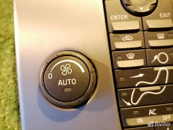 Блок управления климат-контролем 8697669 Volvo S40