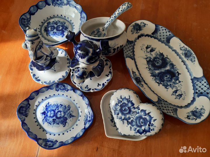 Набор столовой посуды новый