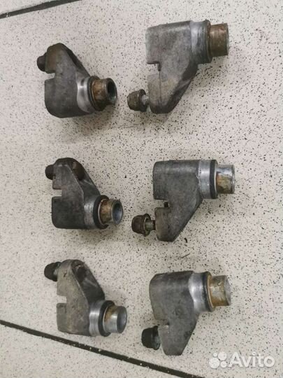 Крепление роликов brp mxz renegade 1000 h o