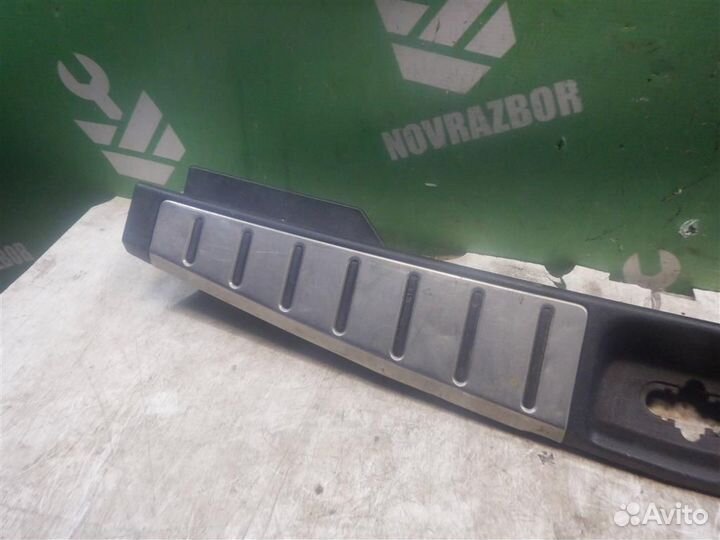 Накладка (кузов внутри) Ниссан Мурано 02-08