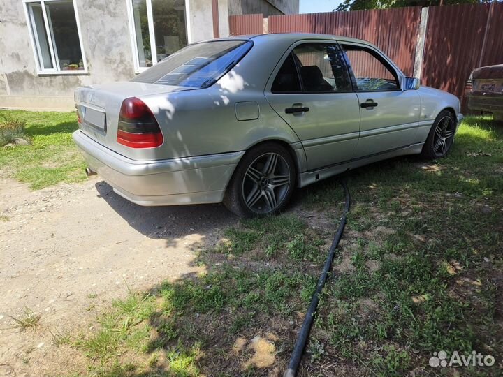 Mercedes-Benz C-класс 2.4 МТ, 1999, 500 000 км
