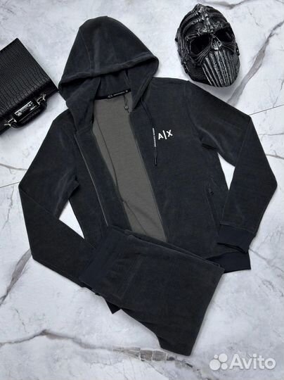 Спортивный костюм