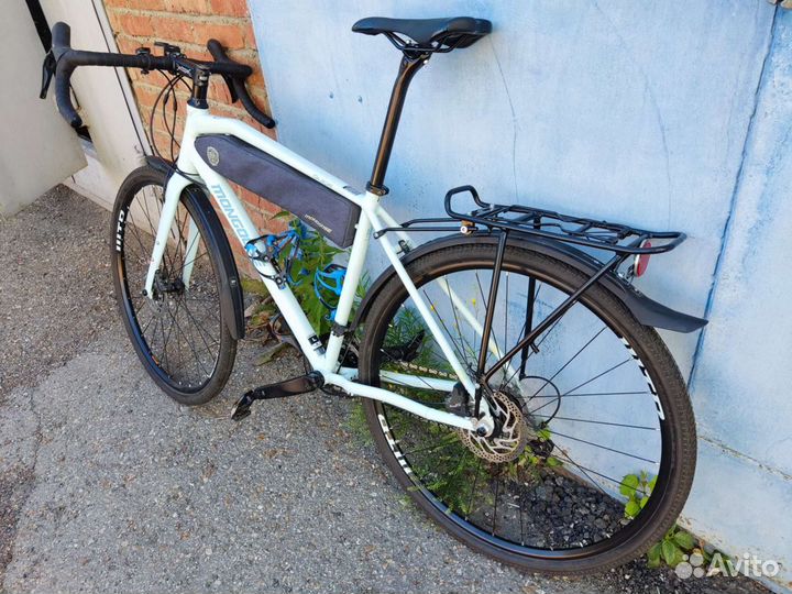 Шоссейный велосипед Mongoose