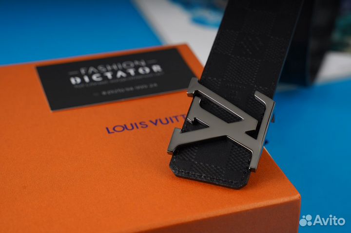 Ремень двухсторонний Louis Vuitton Шоу -рум