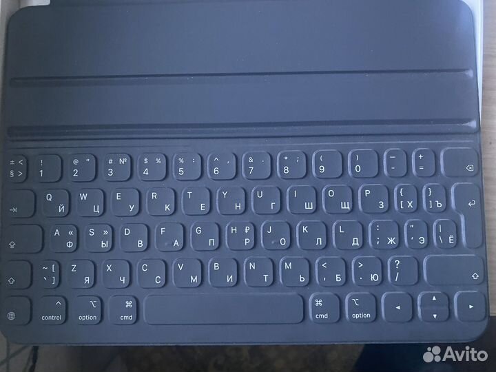 Apple SMART keyboard folio