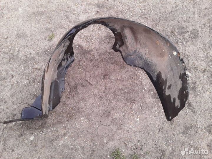 Подкрылок передний левый LADA Granta sedan 2011