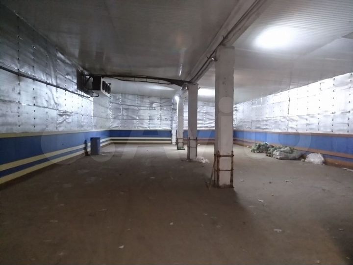 Склады 900 м²