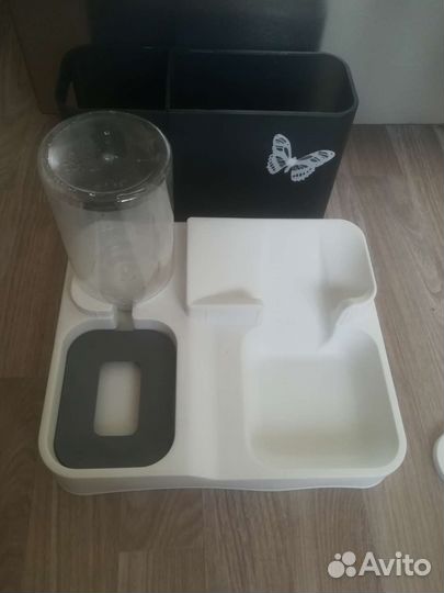 Автоматическая кормушка для кошек/собак