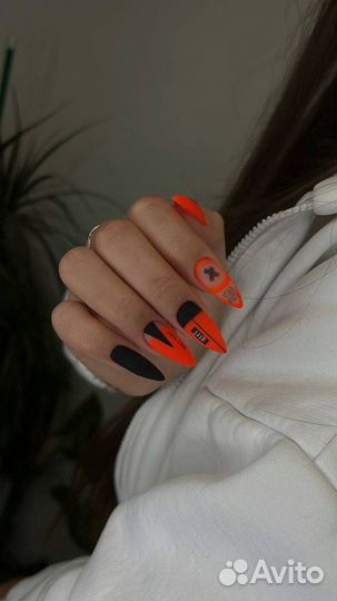 Маникюр и педикюр. Набираю клиентскую базу