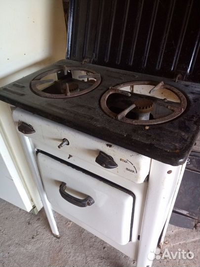 Плита газовая 2х конфорочная.ретро