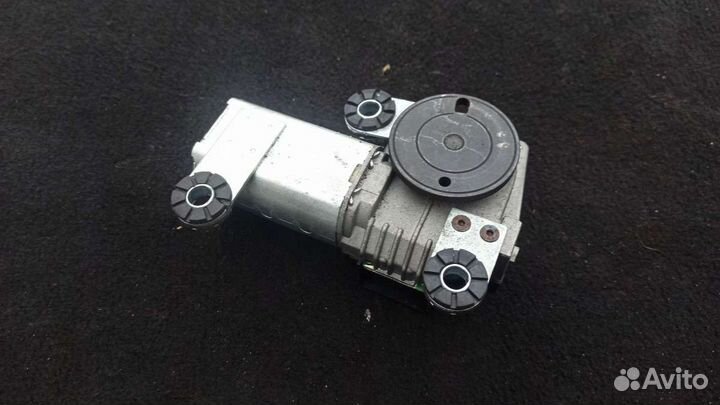 Моторчик заднего стеклоочистителя (дворника) для B