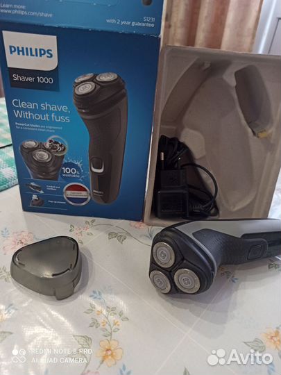 Электробритва philips новая
