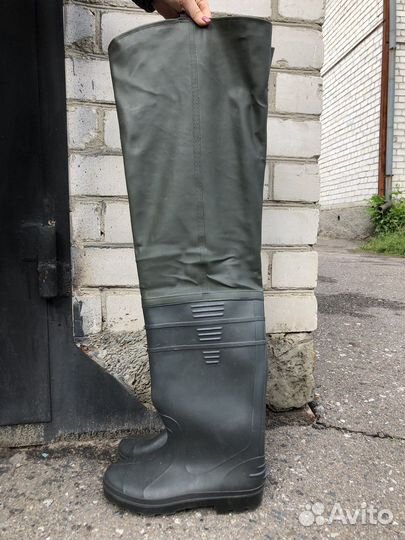 Резиновые сапоги для рыбалки