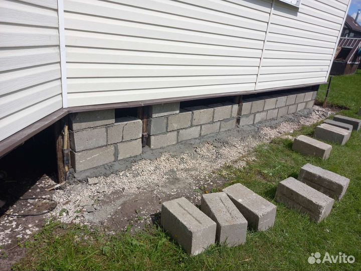 Бригада строителей