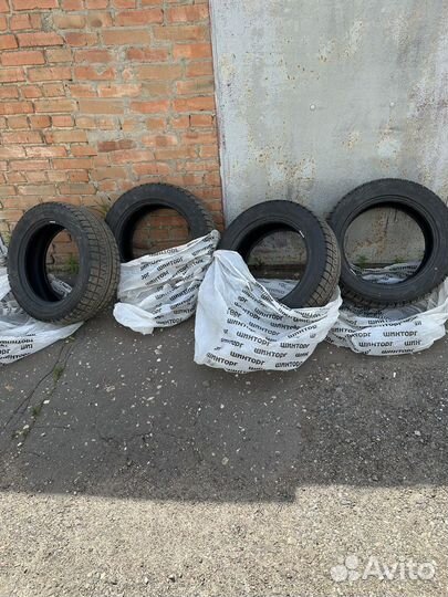 Bridgestone Blizzak Revo GZ 225/55 R17