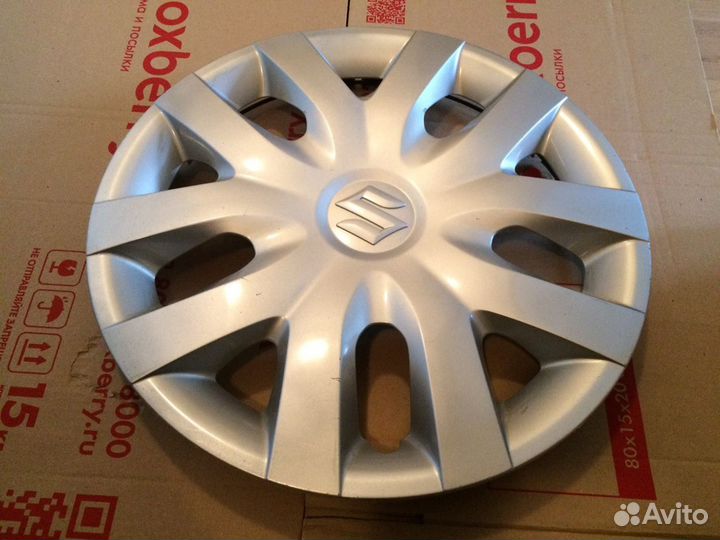 Колпак колеса Suzuki SX4 4325068L00