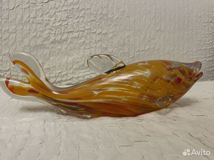 Рыбка хрустальная со сколами