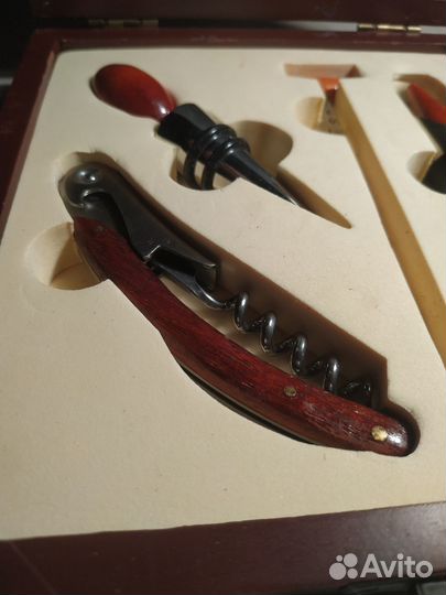 Подарочный винный набор деревянной коробке Сомелье