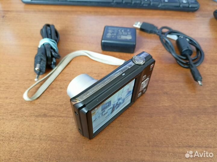 Цифровой фотоаппарат Casio Exilim EX-ZS5, черный