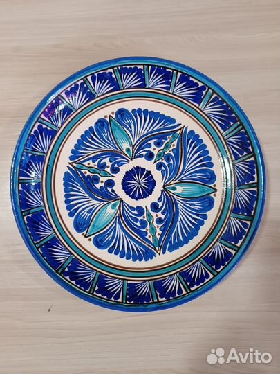 Керамическое блюдо