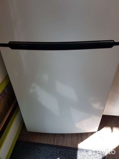 Холодильник Bosch Serie 4 NatureCool KGV39XW22R