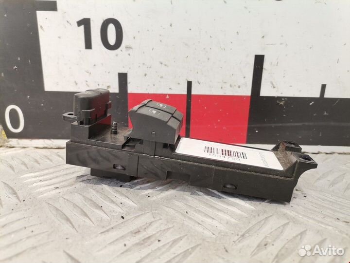 Блок управления стеклоподъемниками seat Leon 2001