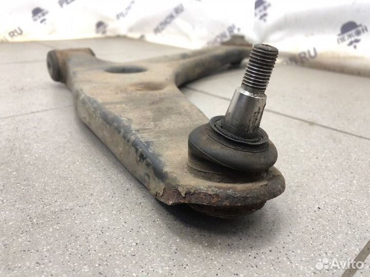 Рычаг подвески нижний передний левый Mitsubishi