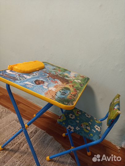 Набор детской мебели бу