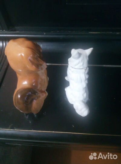 Фарфоровые статуэтки собака лфз