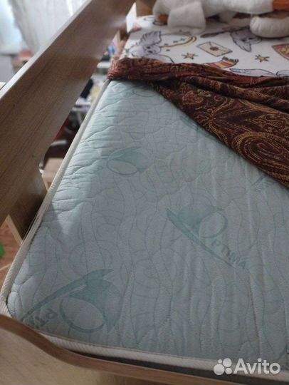 Кровать-чердак с ортопедическим матрасом