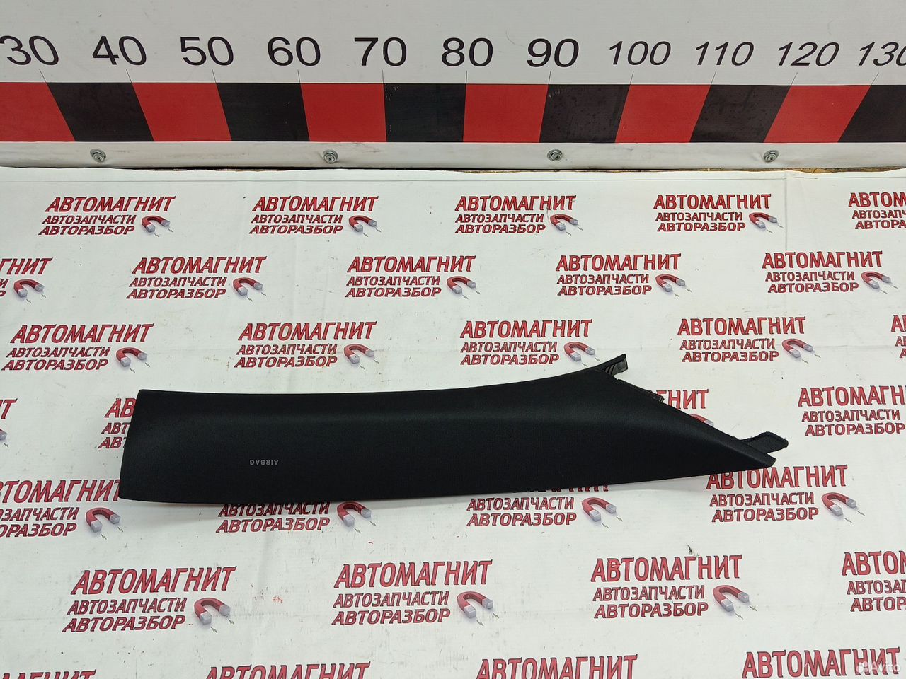 Обшивка стойки лобового стекла правая Lixiang L9