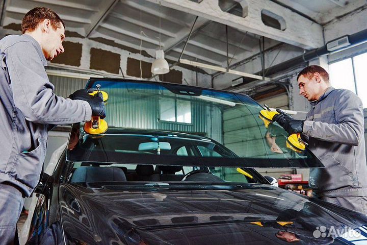 Лобовое стекло Mercedes GLK