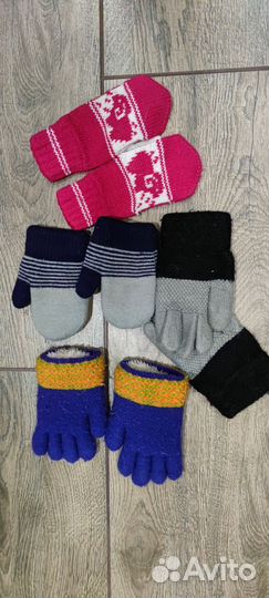 Отдам варежки, шапку и шарфы для малышей