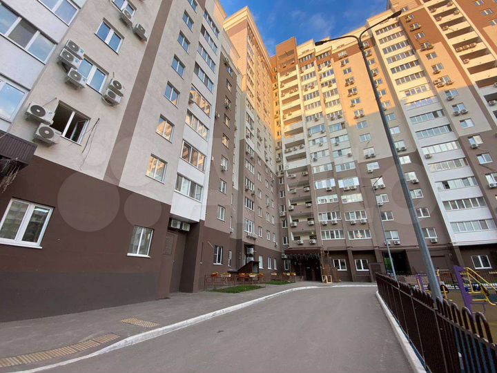 2-к. квартира, 70 м², 9/16 эт.
