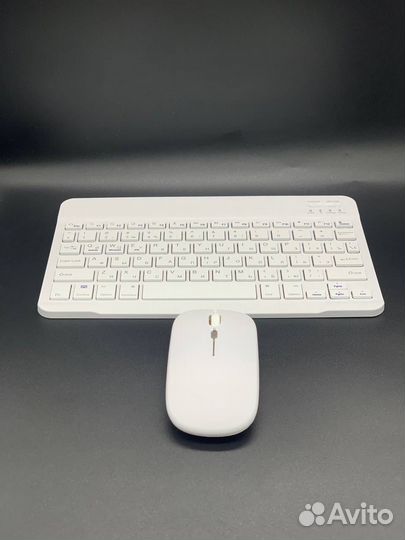 Клавиатура Apple