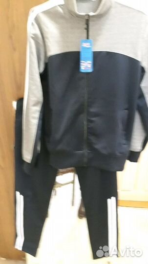 Спортивный костюм
