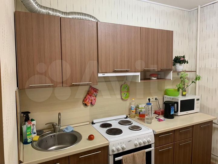 2-к. квартира, 52 м², 8/10 эт.