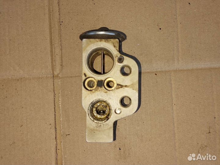 Поло, Рапид Клапан трв кондиционера 6Q0820679F