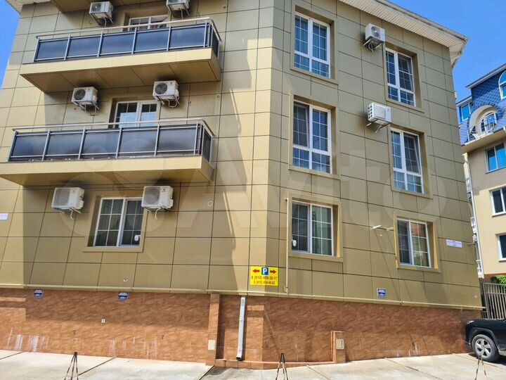 2-к. квартира, 74 м², 1/4 эт.