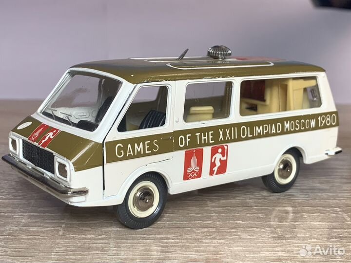 Олимпийский Раф 2907 Олимпиада80Перевозка огня А21