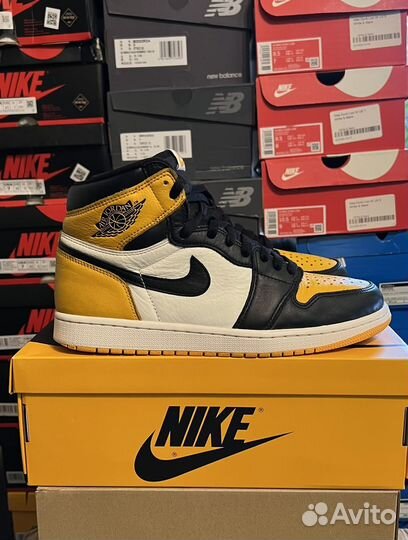 Air Jordan 1 High Taxi Yellow Toe