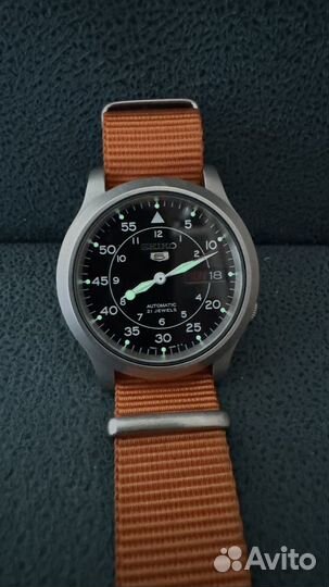 Часы seiko 5 sports