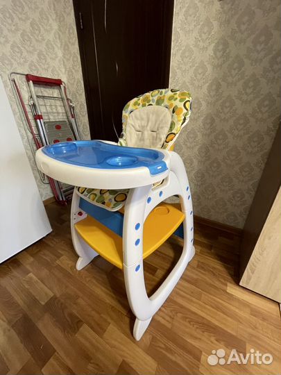 Детский стульчик для кормления