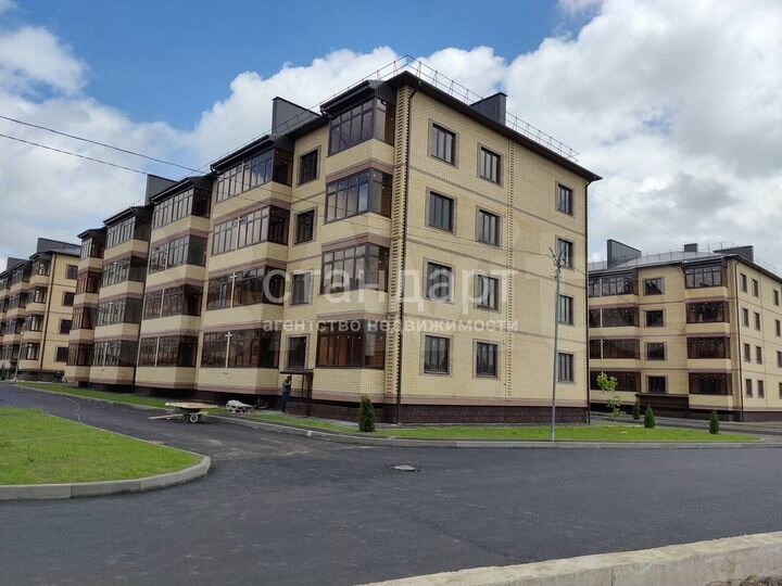 2-к. квартира, 68 м², 4/4 эт.